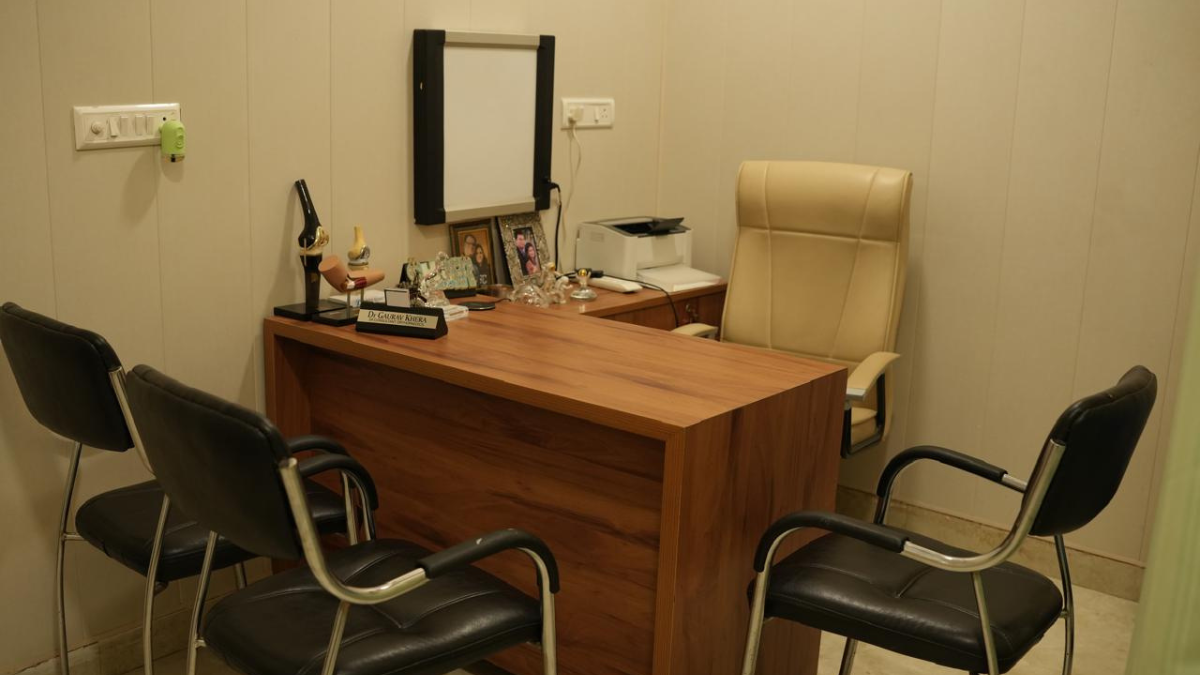 Dr Khera's Orthopedic Clinic Facility